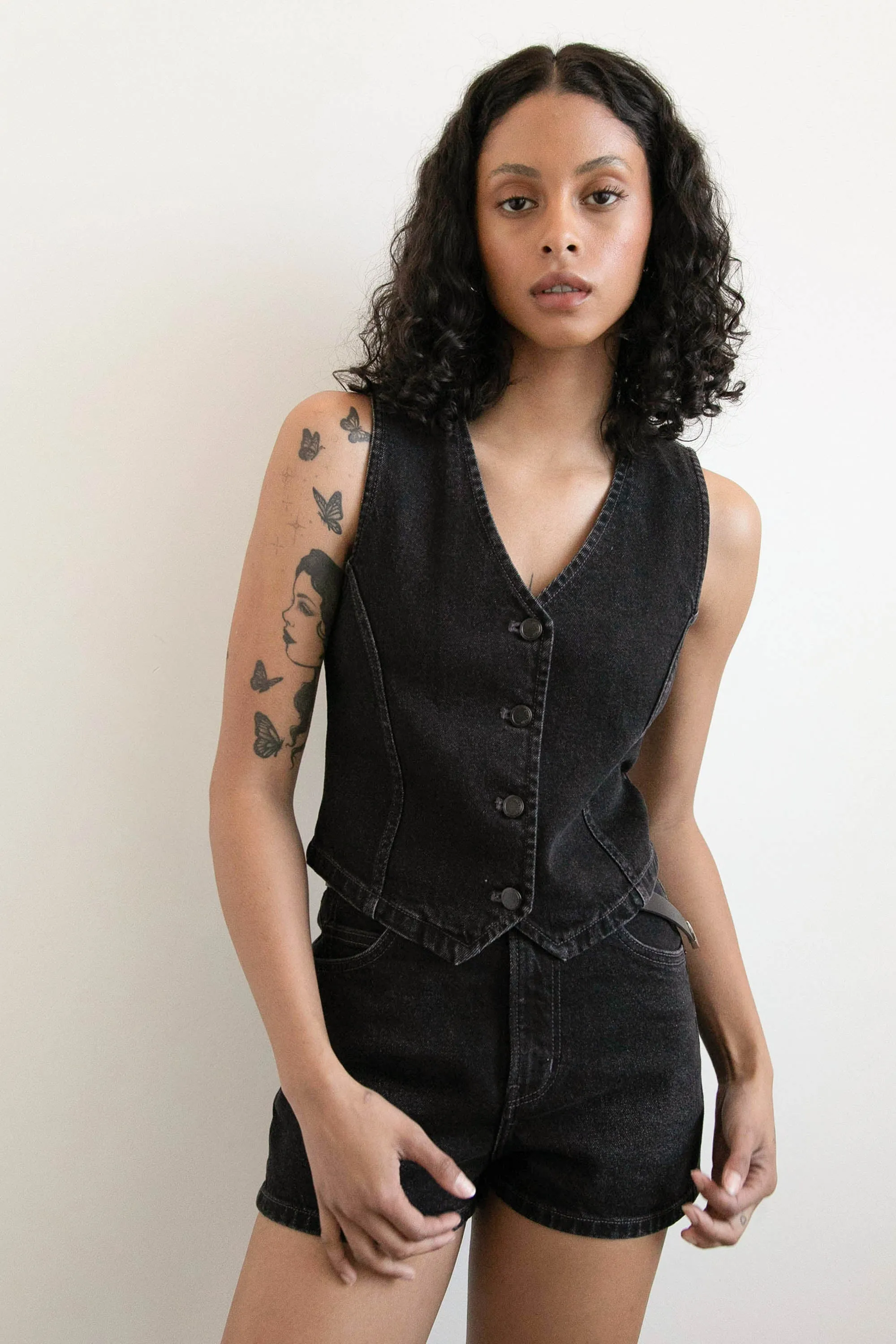 BLACK DENIM VEST