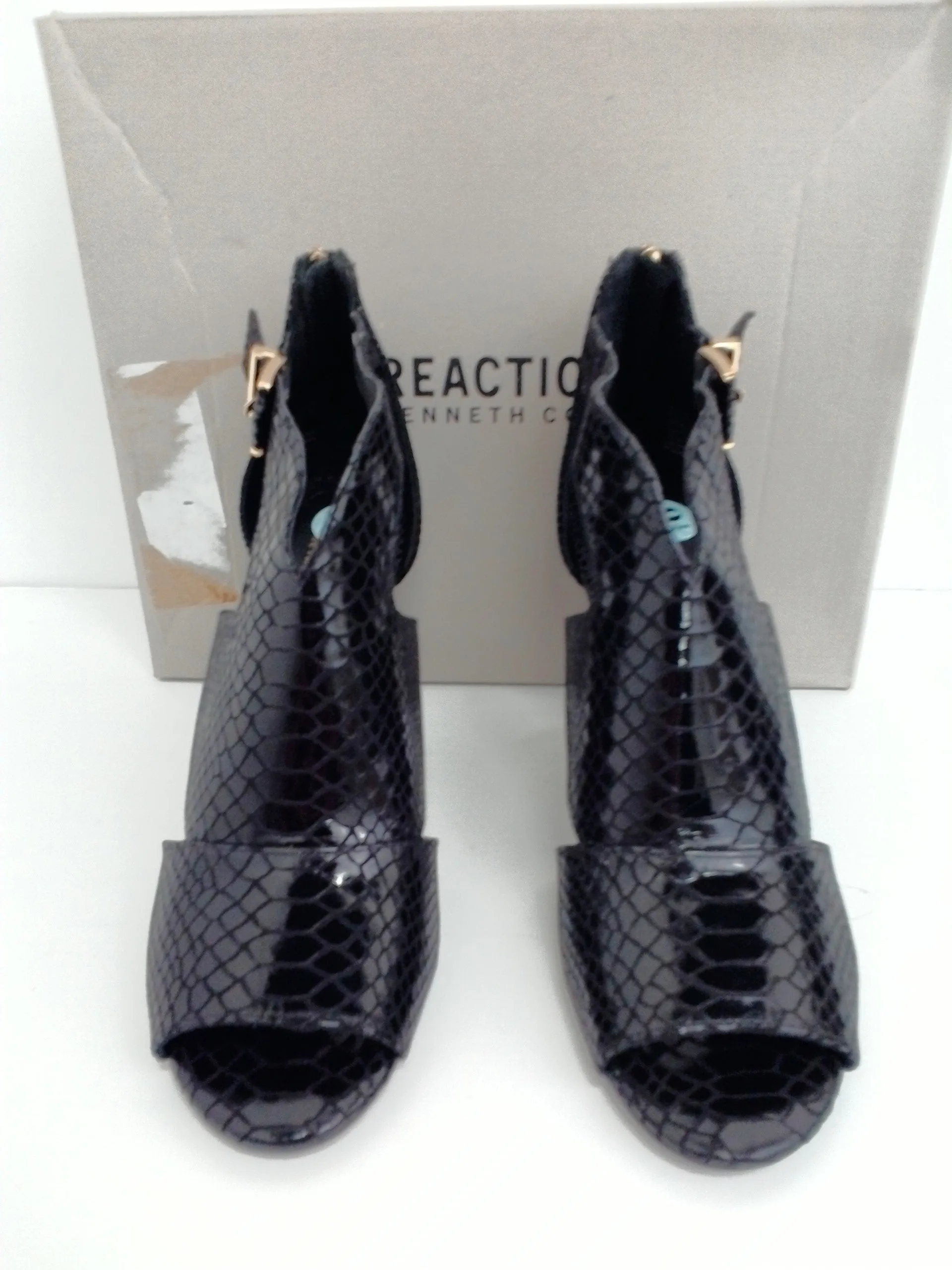 Kenneth Cole Reaction kick 85 Peep Women's black Dress Sandal  size 9.5 M