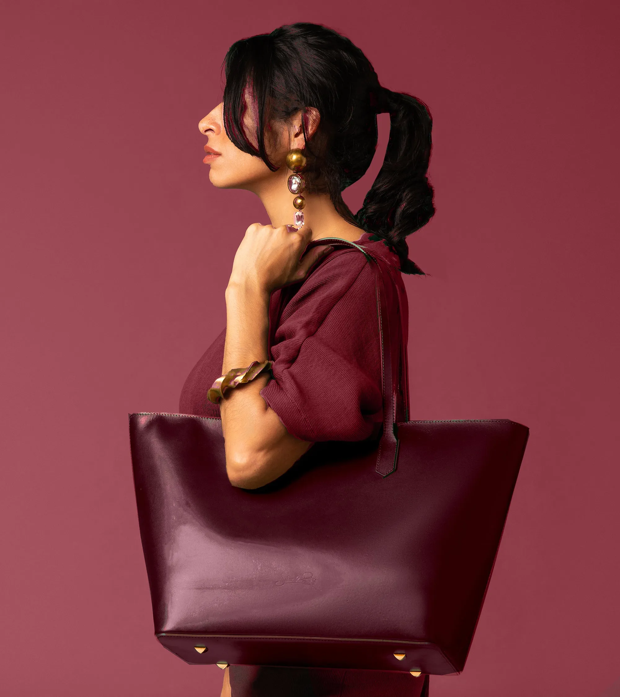 Manila All Purpose Large Carryall Leather Tote Bag in Dark Burgundy