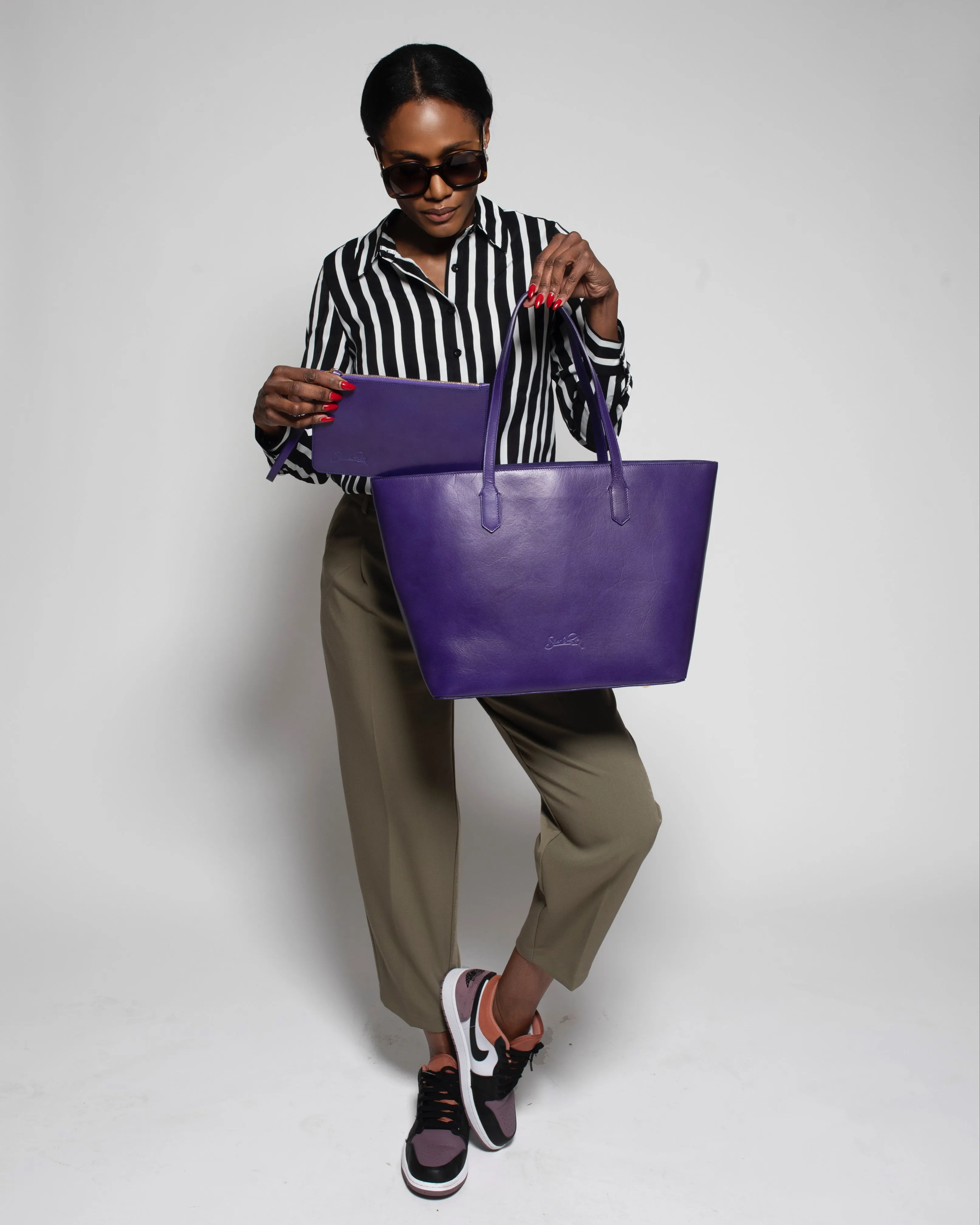 Manila All Purpose Large Carryall Leather Tote Bag in Purple