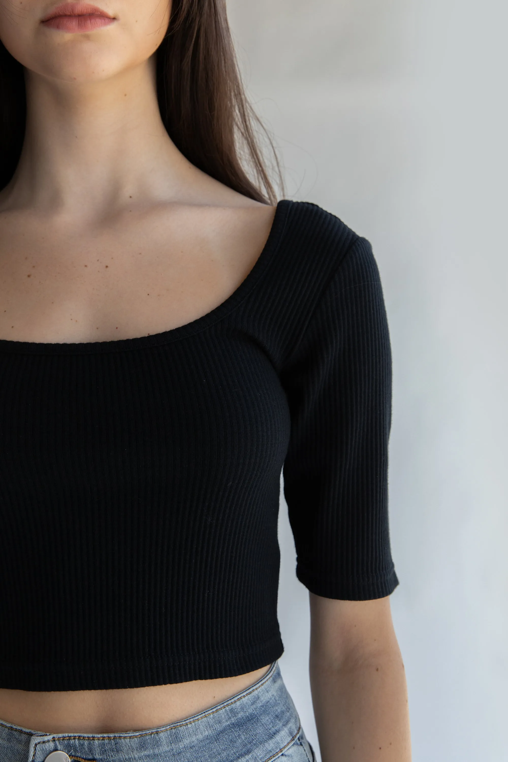 SQUARE NECK TOP